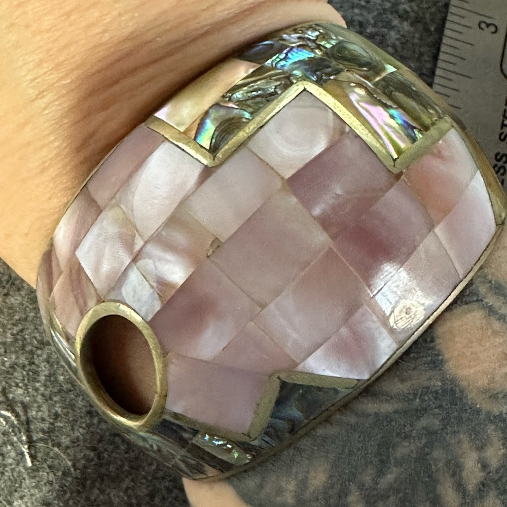 VTG Mexican Silver CUFF BRACELET Abalone Shell Mother of Pearl 2 1/4 opening.